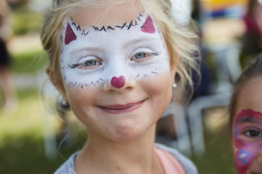 Roligheter för barn i Drottninghögsparken under augusti